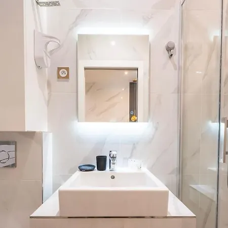 Daire Luxurious With Stylish Design And Comfort - 105 Paris