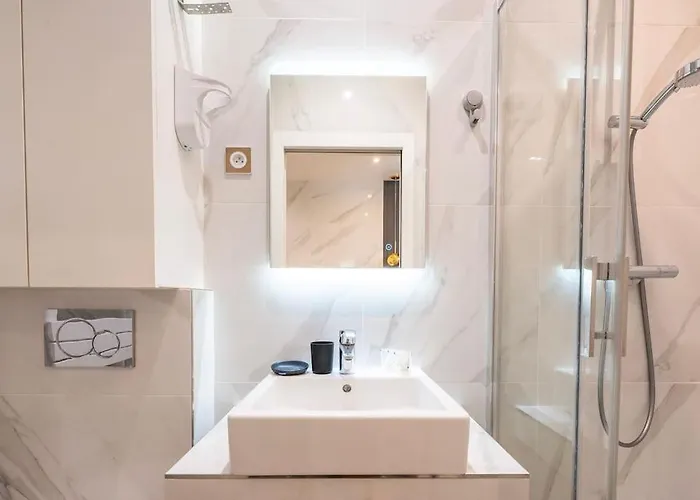 Daire Luxurious With Stylish Design And Comfort - 105 Paris